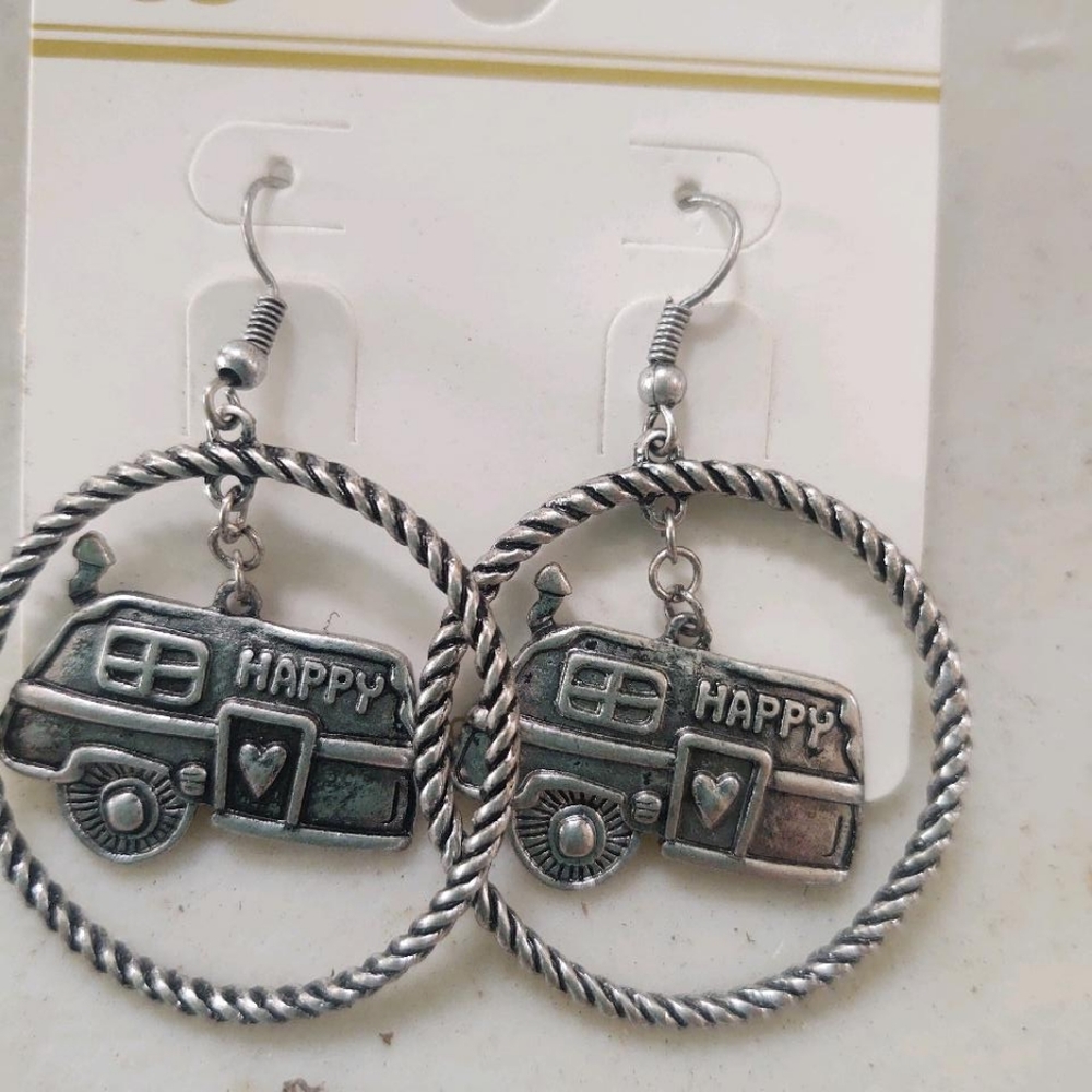 earrings - Picture 3 of 3